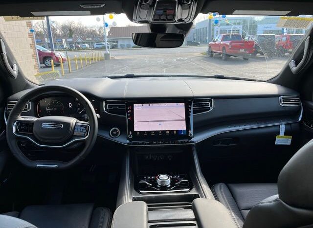 
 Jeep Grand Wagoneer full									