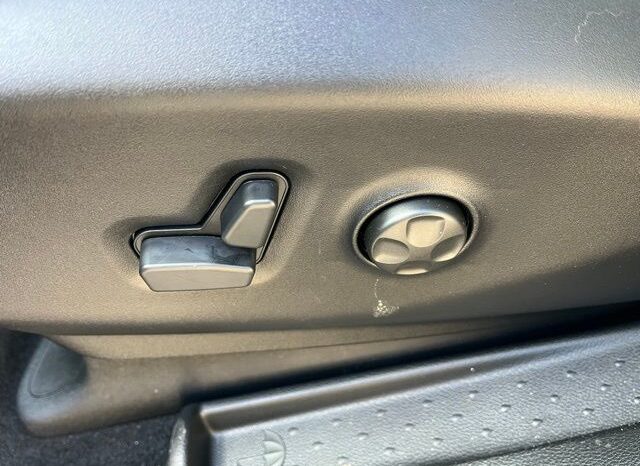
 Chrysler Pacifica full									