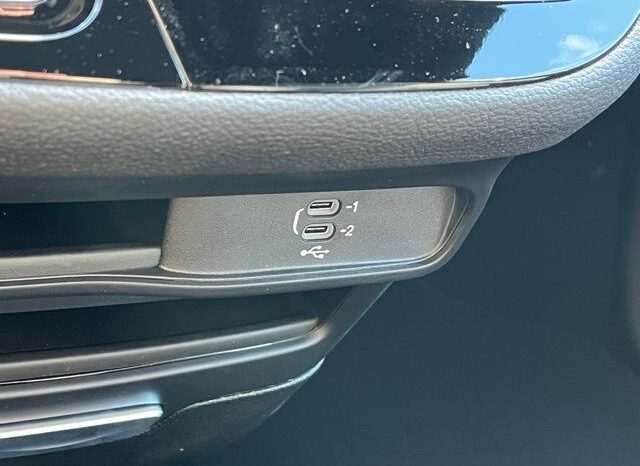 
 Chrysler Pacifica full									