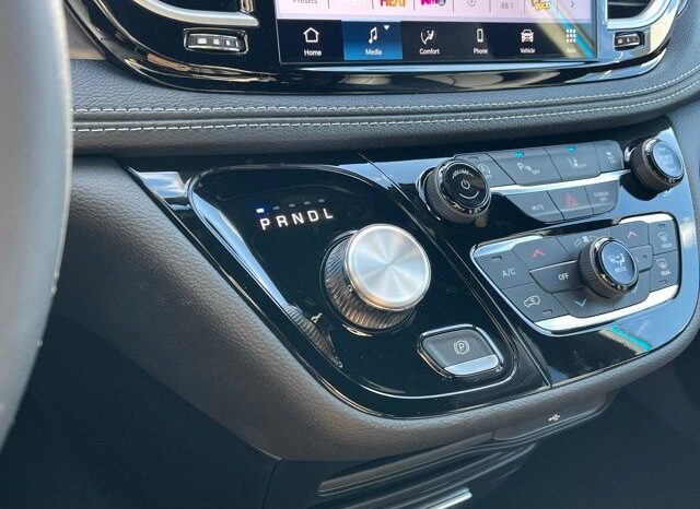 
 Chrysler Pacifica full									