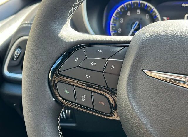 
 Chrysler Pacifica full									