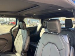 
 Chrysler Pacifica full									