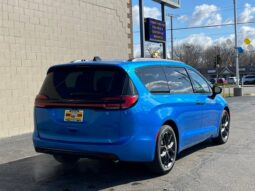 
 Chrysler Pacifica full									