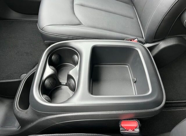 
 Chrysler Pacifica full									