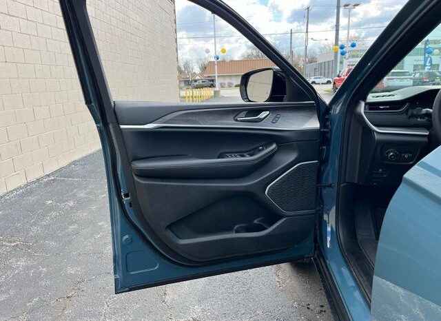 
 Jeep Grand Cherokee L full									