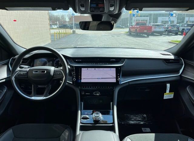 
 Jeep Grand Cherokee L full									