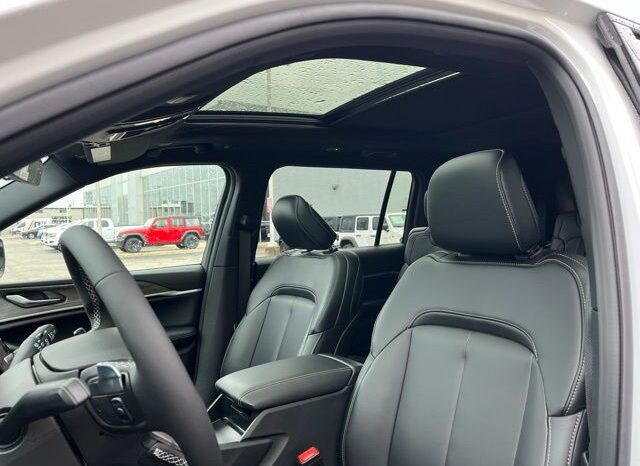 
 Jeep Grand Cherokee L full									