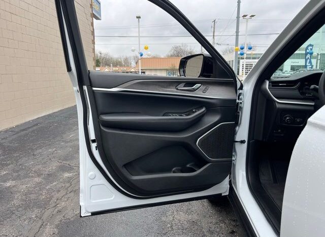 
 Jeep Grand Cherokee L full									