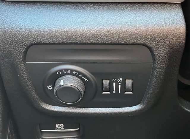 
 Jeep Grand Cherokee L full									
