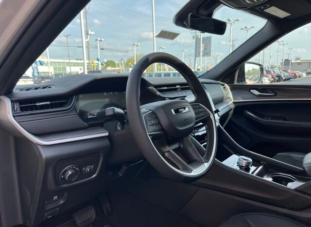 
 Jeep Grand Cherokee L full									