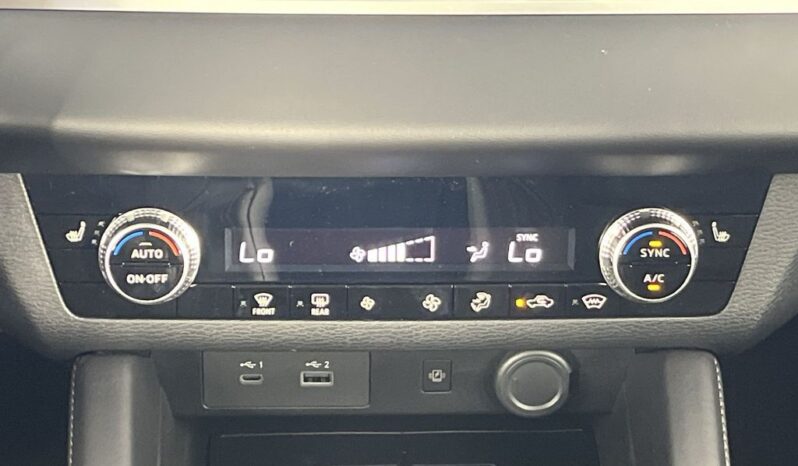 
 Mitsubishi Outlander PHEV full									