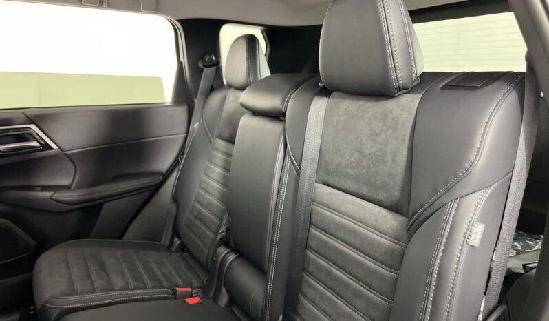 
 Mitsubishi Outlander PHEV full									