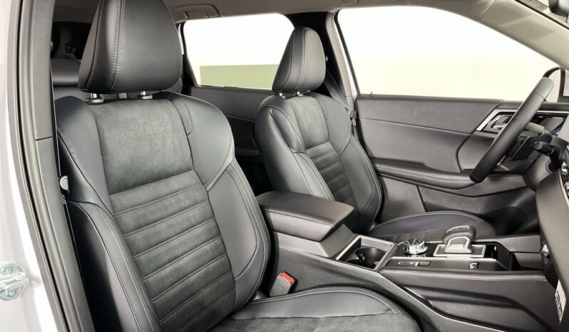 
 Mitsubishi Outlander PHEV full									