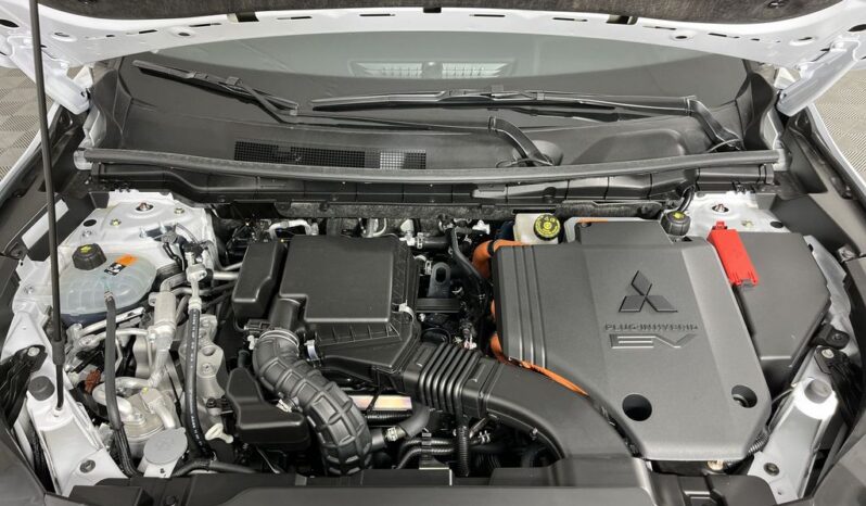 
 Mitsubishi Outlander PHEV full									