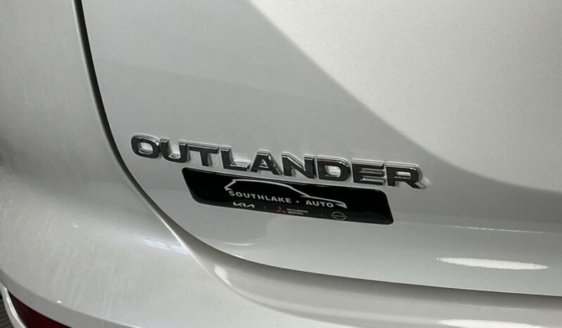 
 Mitsubishi Outlander PHEV full									