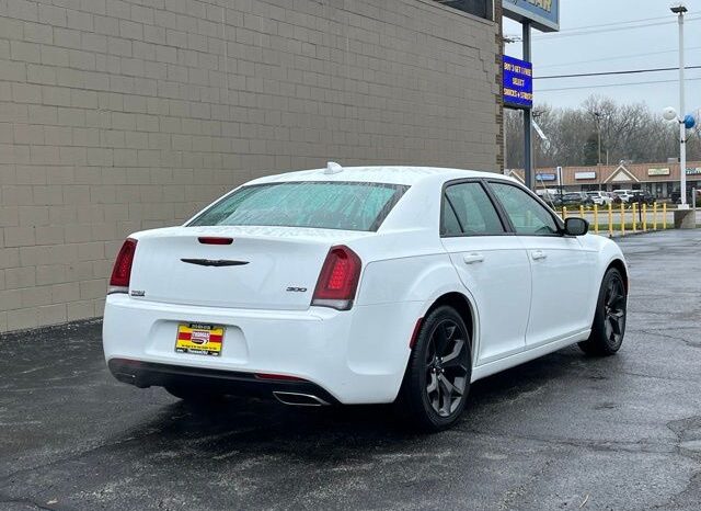 
 Chrysler 300 full									