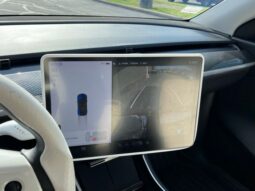 
 Tesla Model Y full									
