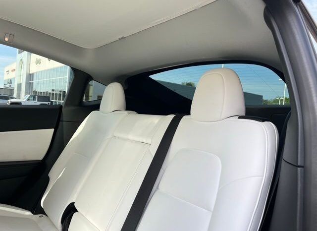 
 Tesla Model Y full									