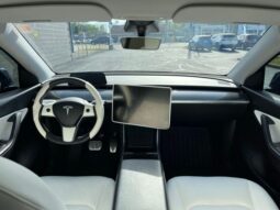 
 Tesla Model Y full									