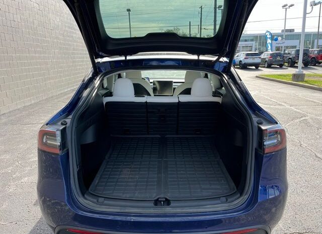 
 Tesla Model Y full									