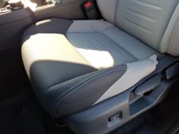 
 Toyota Tacoma Hybrid full									