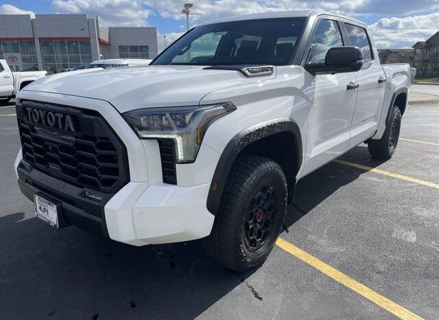 
 Toyota Tundra Hybrid full									