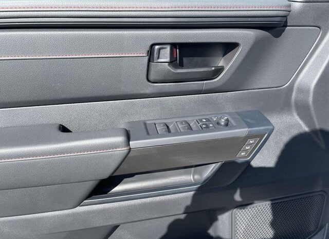 
 Toyota Tundra Hybrid full									