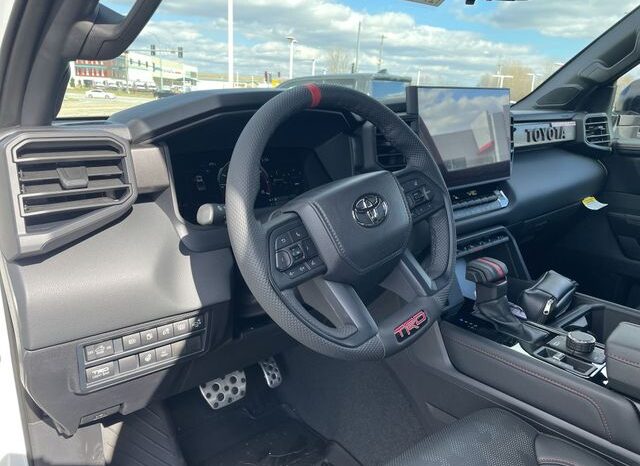 
 Toyota Tundra Hybrid full									