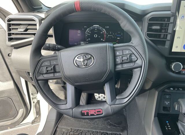 
 Toyota Tundra Hybrid full									