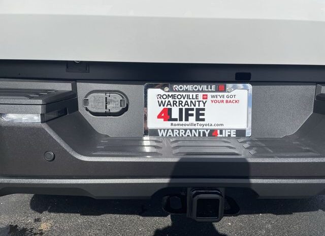 
 Toyota Tundra Hybrid full									