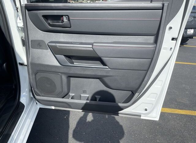 
 Toyota Tundra Hybrid full									