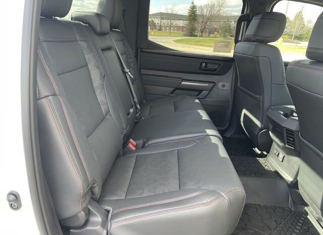 
 Toyota Tundra Hybrid full									