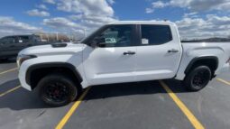 
 Toyota Tundra Hybrid full									