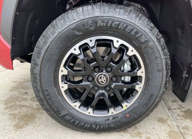 
 Toyota Tundra full									