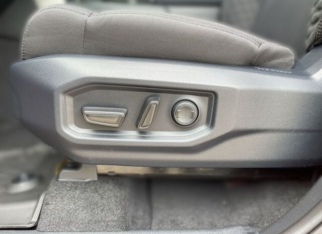 
 Toyota Tundra full									