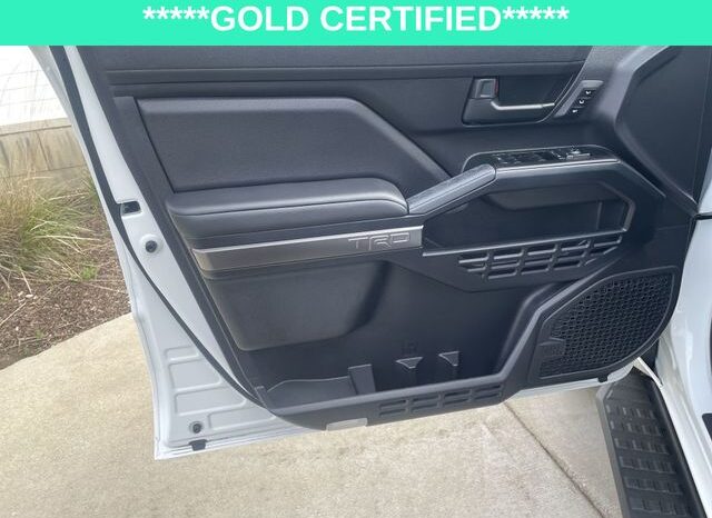 
 Toyota 4Runner i-FORCE MAX Hybrid full									