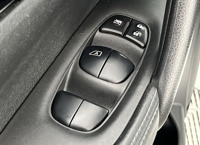 
 Nissan Rogue Sport full									
