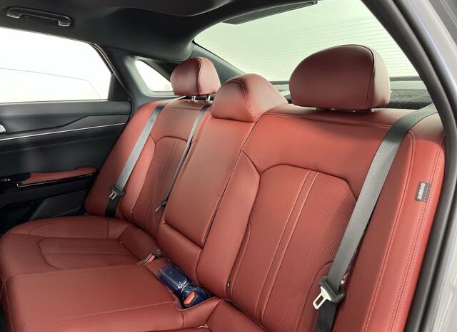 
 Kia K5 full									
