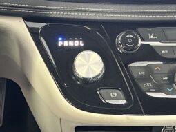 
 Chrysler Pacifica Hybrid full									