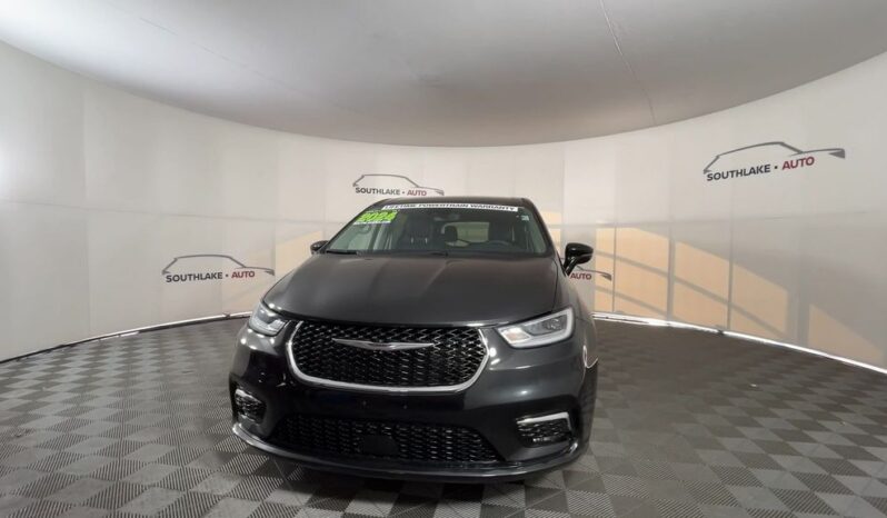 
 Chrysler Pacifica Hybrid full									