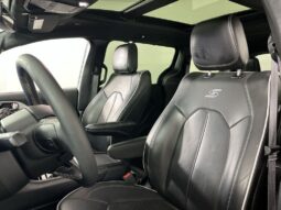Chrysler Pacifica full