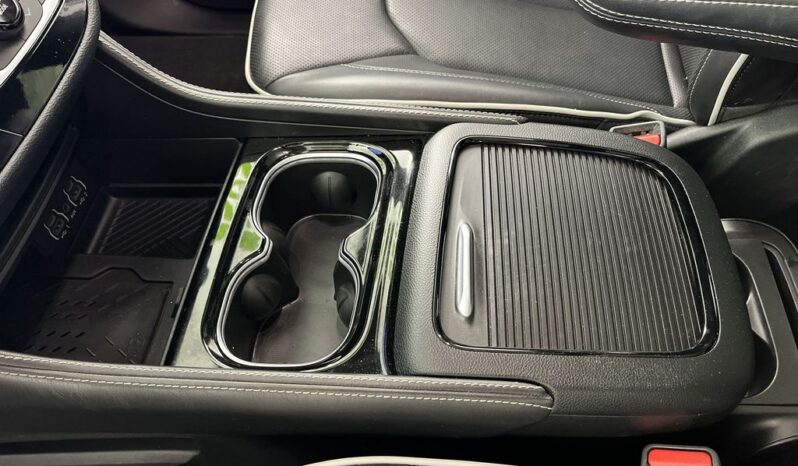 
 Chrysler Pacifica full									
