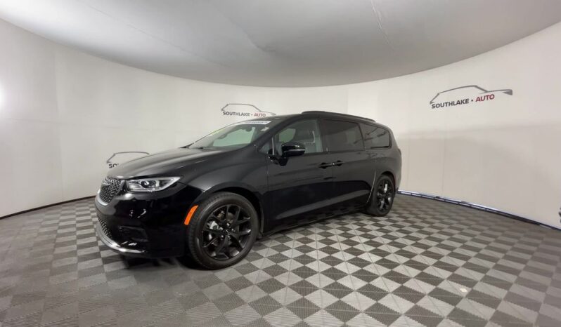 
 Chrysler Pacifica full									