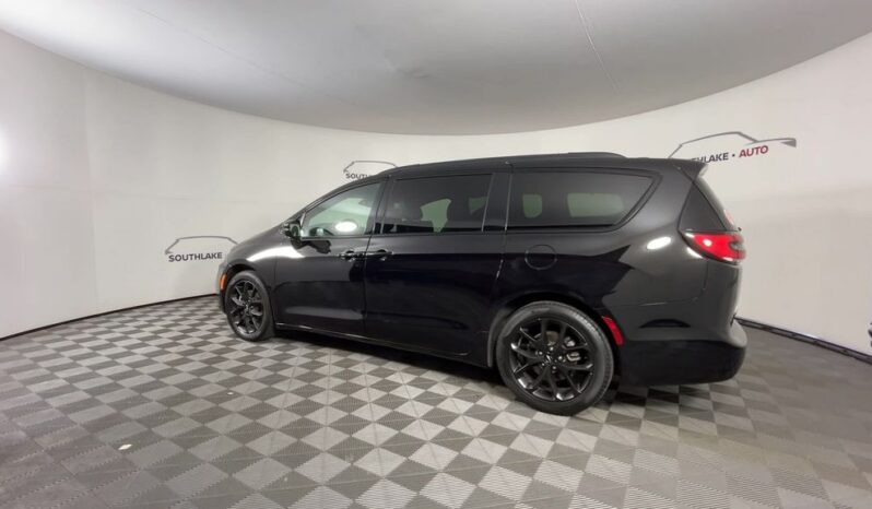 
 Chrysler Pacifica full									