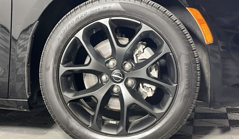 
 Chrysler Pacifica full									