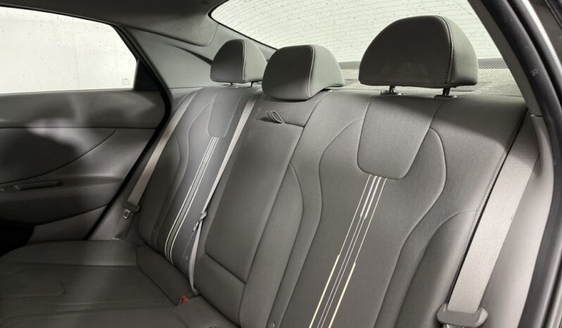 
 Hyundai Elantra full									