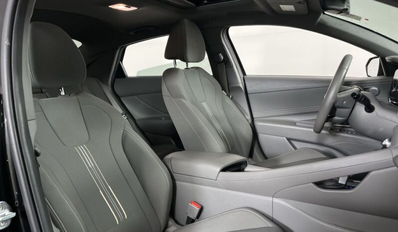 
 Hyundai Elantra full									