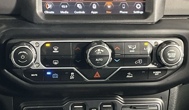 
 Jeep Wrangler full									