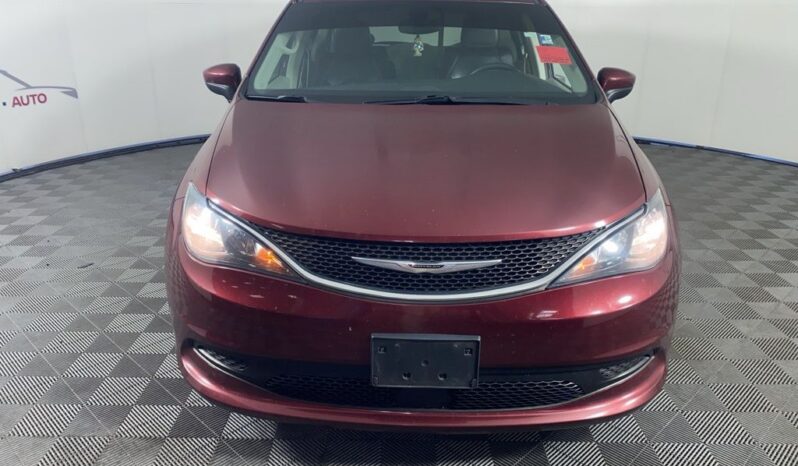 
 Chrysler Voyager full									