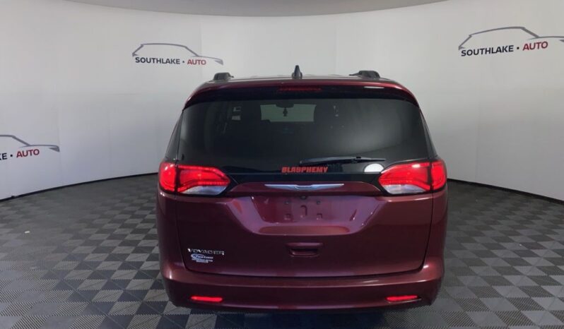 
 Chrysler Voyager full									